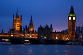 Nočni  londonski parlament, Tur Tur Turizem