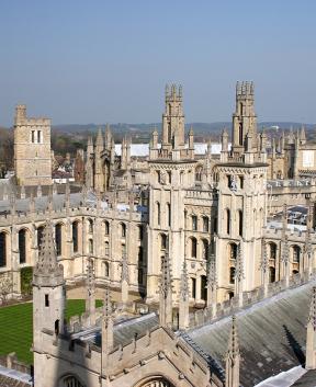 Oxford univerza učenosti, Tur Tur Turizem