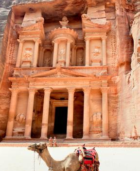 Skrivnostna Petra